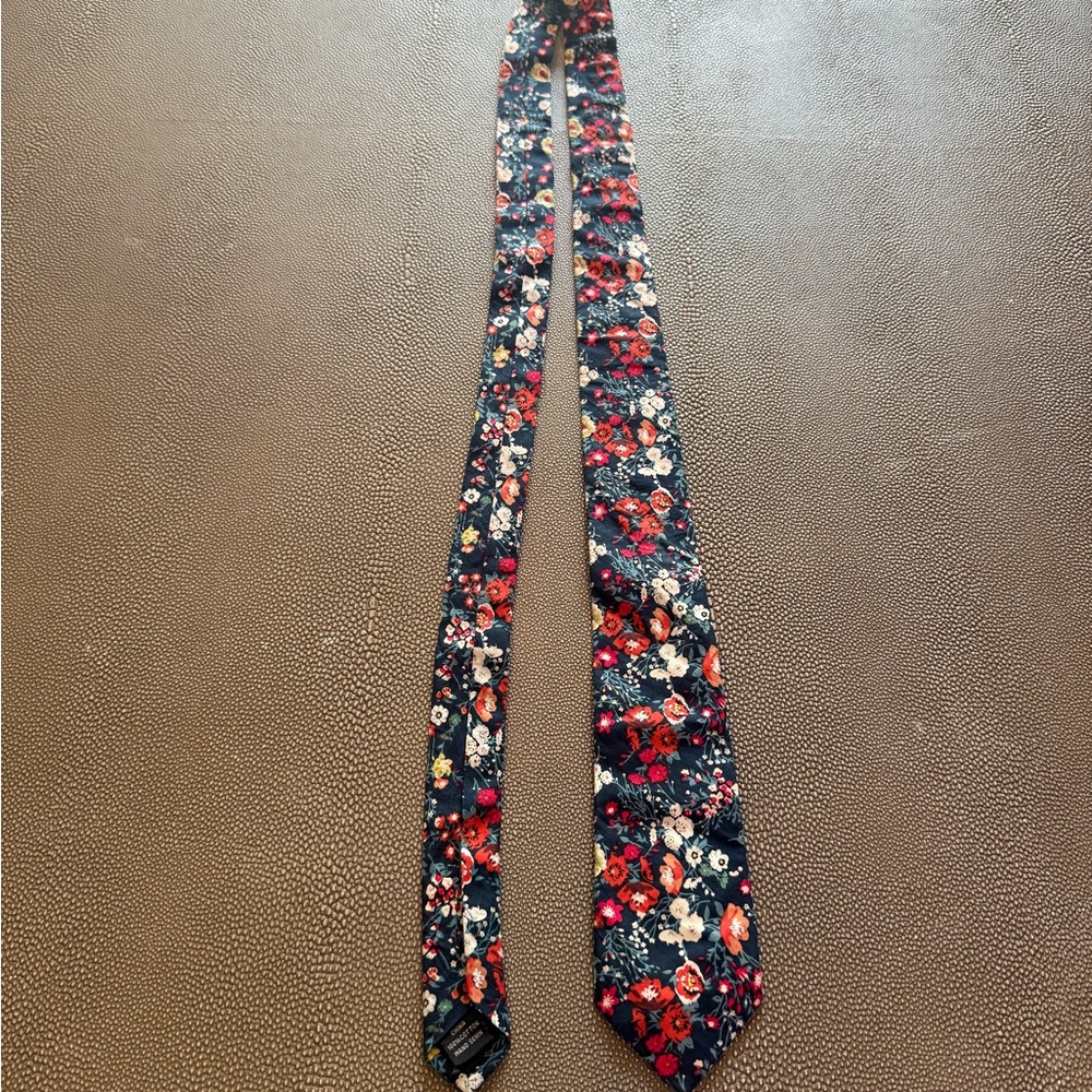 Elegant Floral Tie - Multicolor
